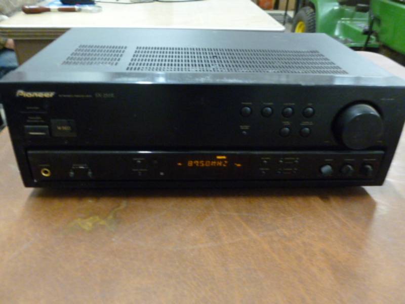 lot 168 image: Pioneer Receiver