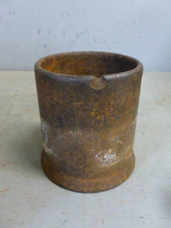 lot 219 image: Antique Cast Iron