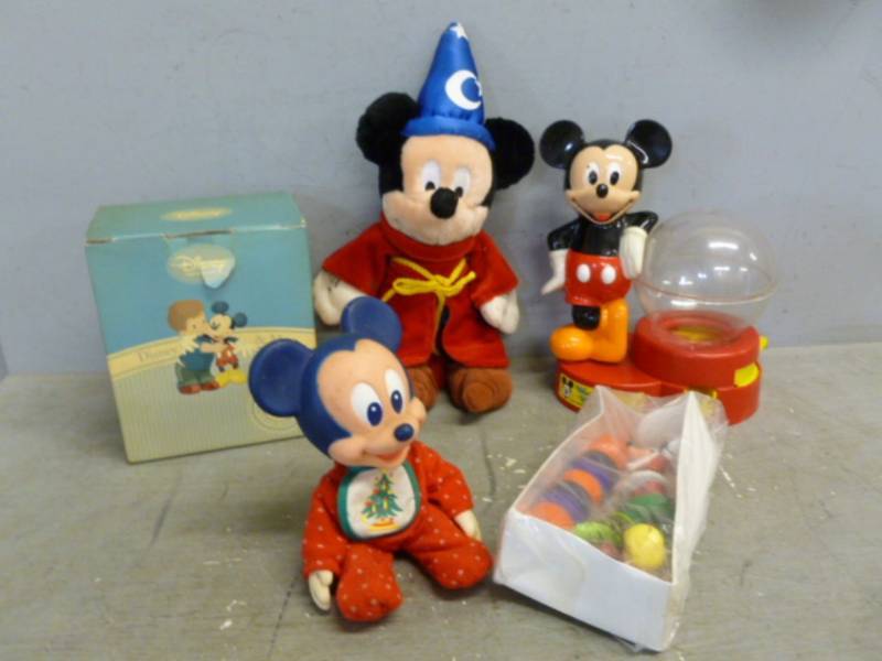 lot 242 image: Mickey Mouse Collectibles