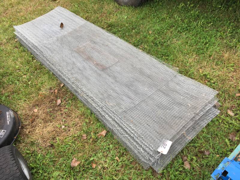 lot 28 image: LOT OF MASONS - USED FOR UNDERPAYMENT FOR ROCK AND BRICK HOUSES