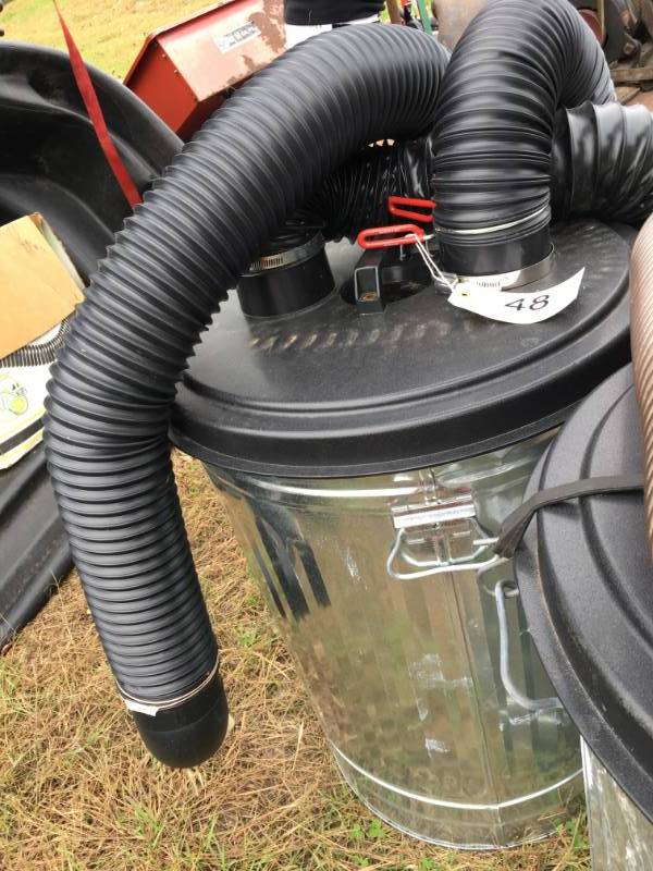lot 48 image: Dust Collector