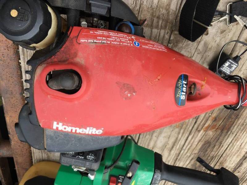 lot 76 image: Homelight Weed Whip
