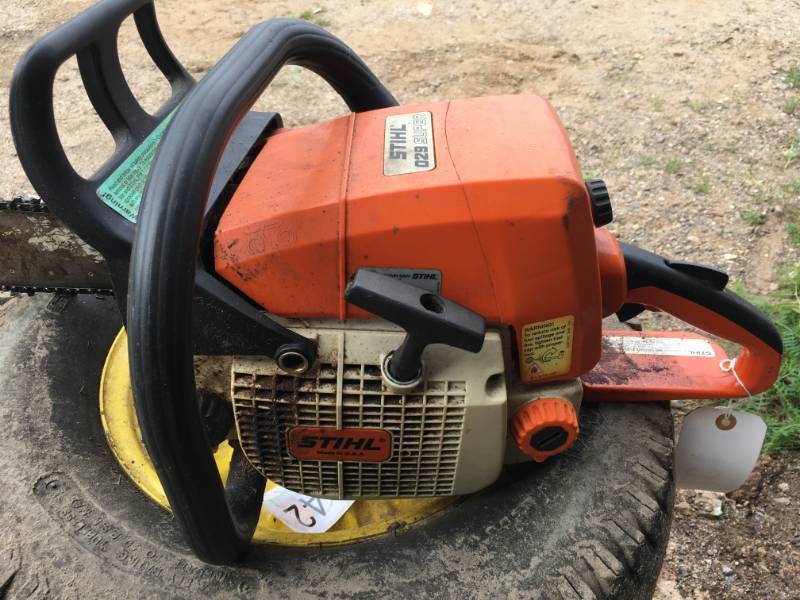 lot 137 image: Stihl Chain Saw