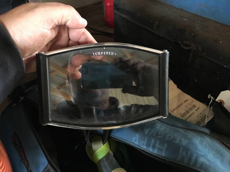 lot 153 image: Box of Misc Scuba Gear