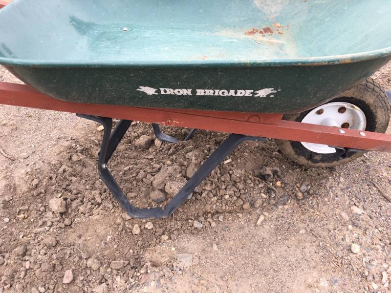 lot 165 image: Iron Brigade Wheel Barrow