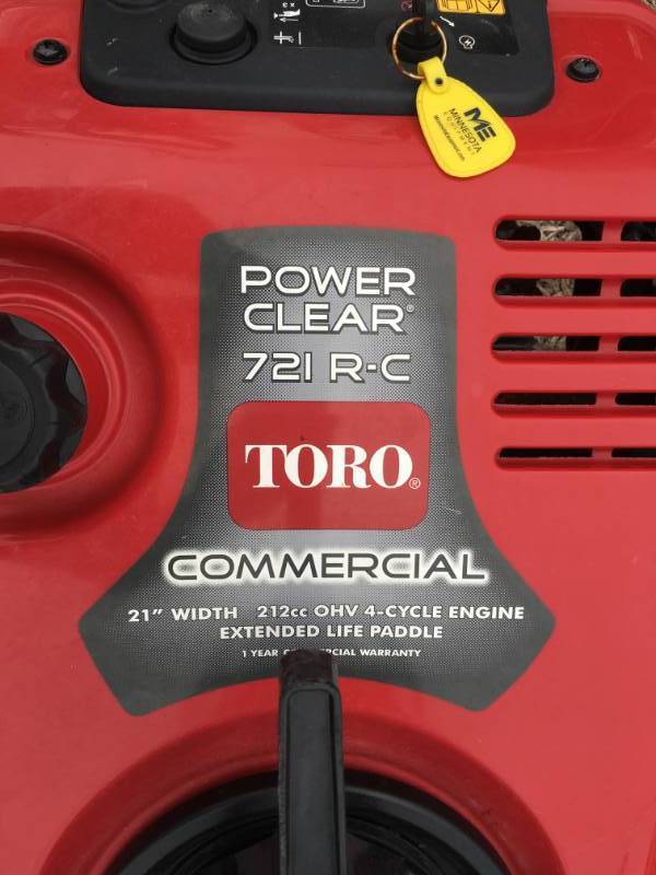 lot 182 image: Toro 21inch Snowblower