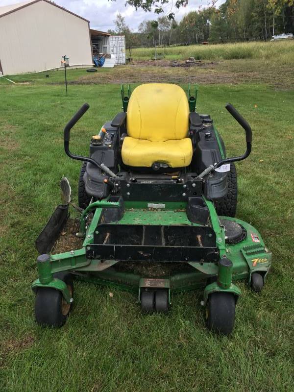 lot 212 image: John Deere 2930 Commercial Mower, 1165hrs