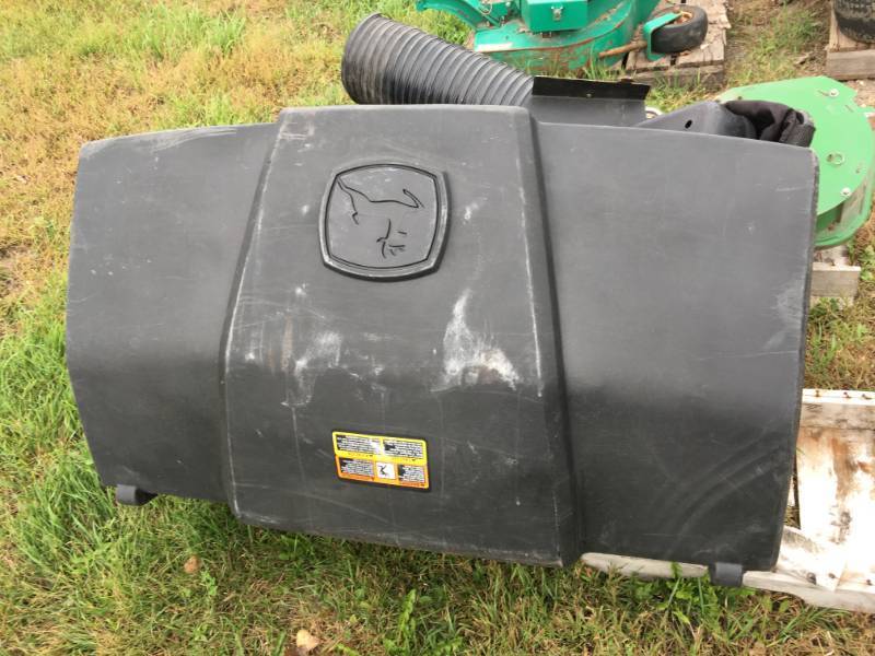 lot 224 image: John Deere Bagger
