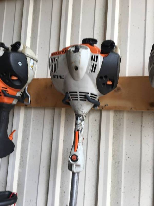 lot 236 image: Stihl Weed Whip