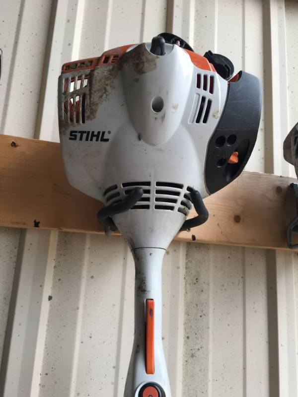 lot 238 image: Stihl Weed Whip