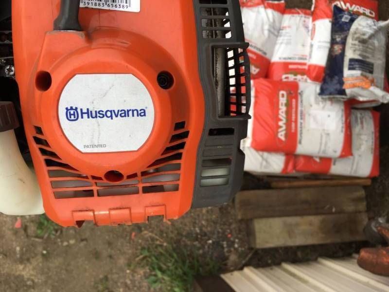 lot 240 image: Husqvarna Weed Whip