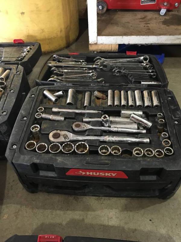 lot 315 image: Husky Tool Boxes wTools