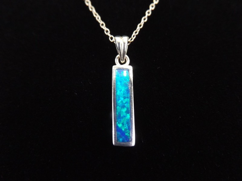 lot 3 image: .925 Sterling Silver Inlayed Opal Bar Pendant Necklace