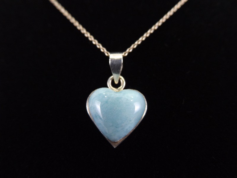 lot 4 image: .925 Sterling Silver Larimar Heart Cabochon Pendant Necklace