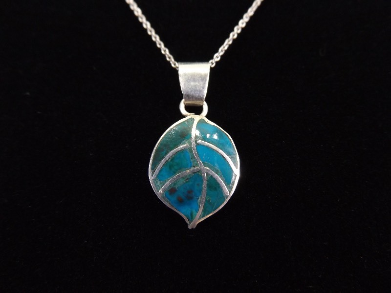 lot 9 image: .925 Sterling Silver Inlayed Turquoise Leaf Pendant Necklace