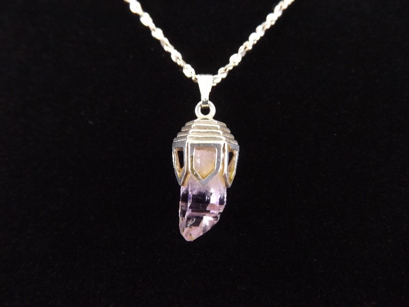 lot 13 image: .925 Sterling Silver Amethyst Druzy Healing Pendant Necklace