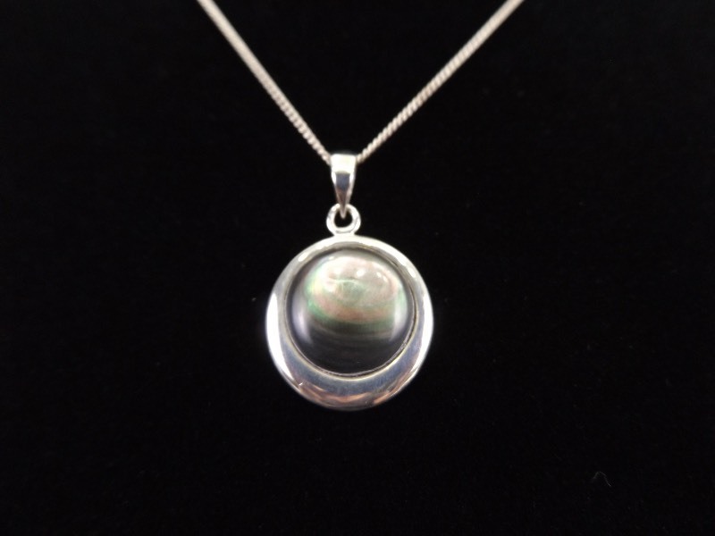 lot 16 image: .925 Sterling Silver Inlayed Black Abalone Pendant Necklace