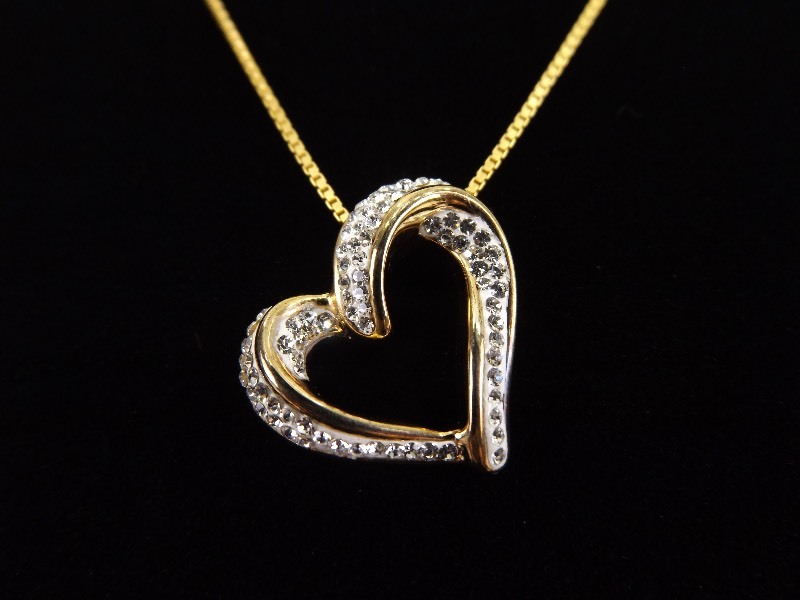 lot 17 image: NEW .925 Sterling Silver Vermeil Crystal Heart Pendant Necklace