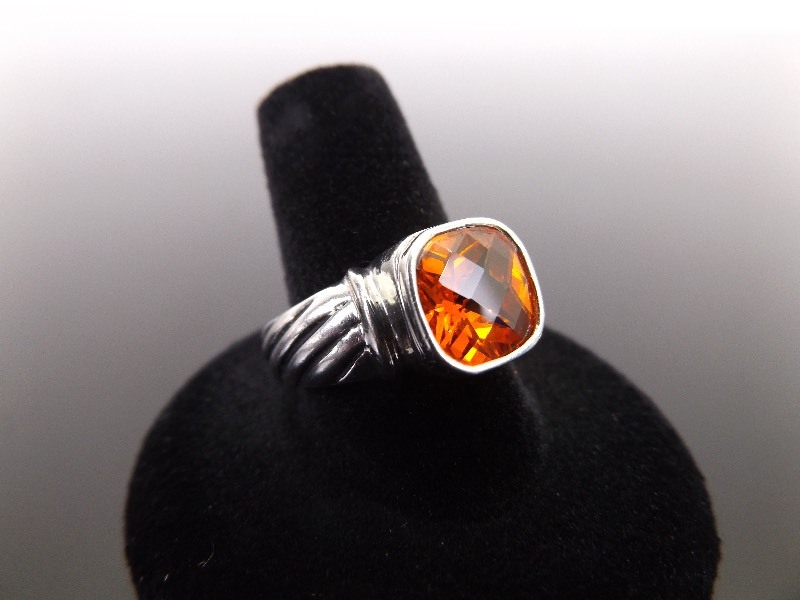 lot 41 image: .925 Sterling Silver Bastnasite Crystal Ring Size 9