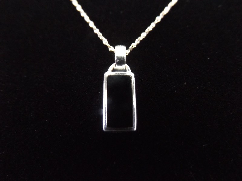 lot 18 image: .925 Sterling Silver Inlayed Black Onyx Pendant Necklace
