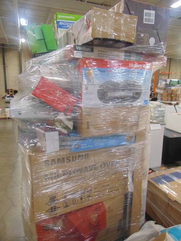 lot 22 image: WHOLESALE MIXED PALLET OF RETURNS - OUTDOOR POWER, GRILL, HOME DECOR AND MORE