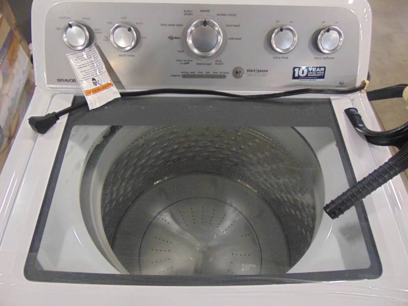 lot 84 image: Maytag 4.3-cu ft High Efficiency Top-Load Washer (White) MVWX655DW