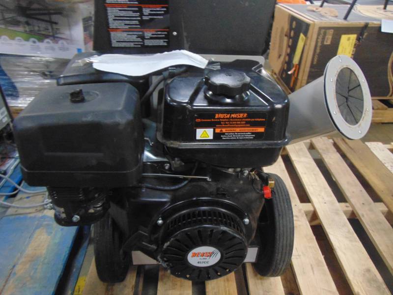 lot 86 image: Brush Master 5 in. x 3.5 in. Dia. 18 HP 457cc Feed, Unique 3-in-1 Discharge, Pro-Duty Chipper Shredder CH10M16