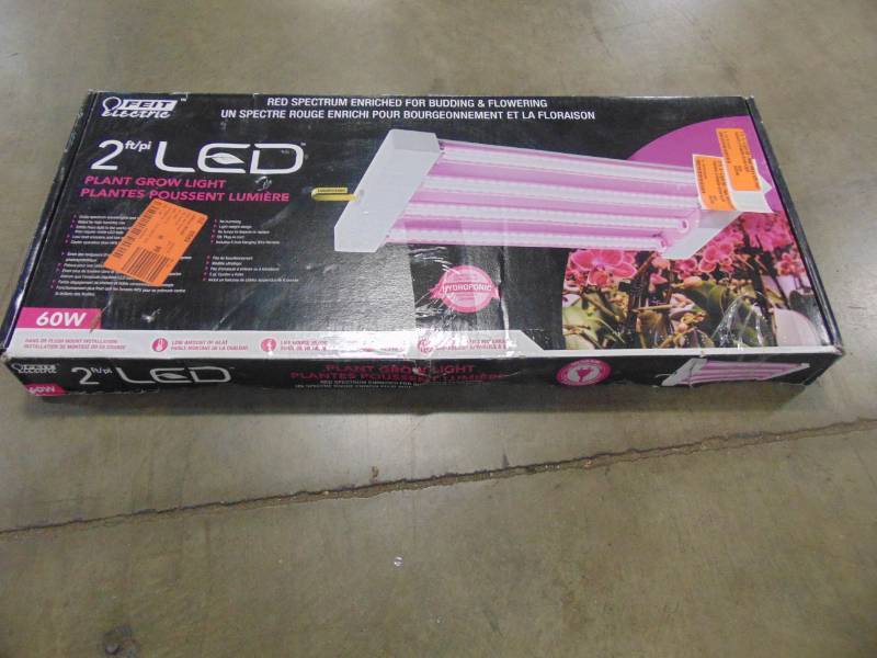 lot 91 image: Feit Electric 2 ft. 4-Light 60-Watt White LED Hydroponic Linkable Grow Light GLP24H60WLED