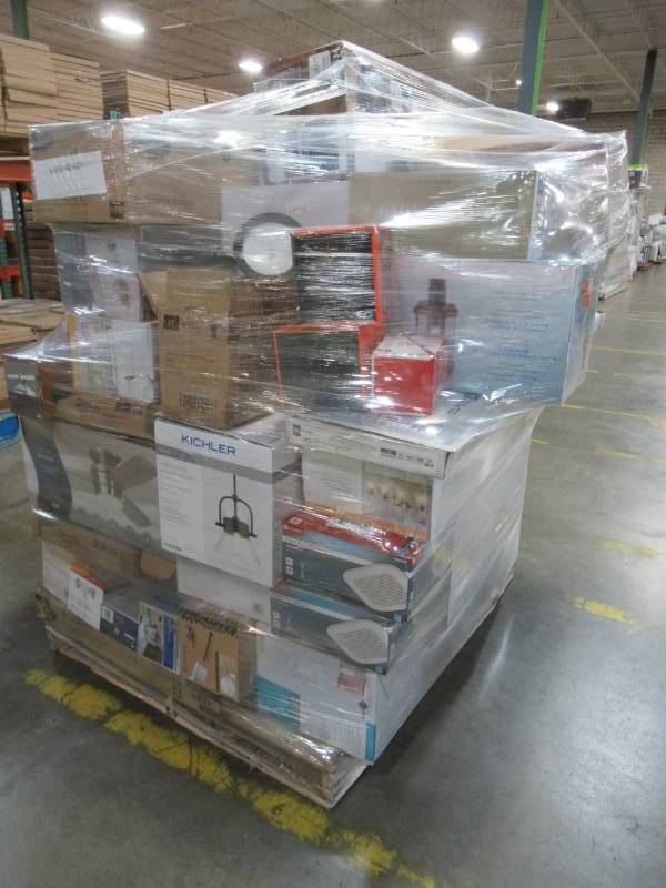 lot 38 image: WHOLESALE MIXED PALLET OF RETURNS - CEILING FANS AND LIGHTING