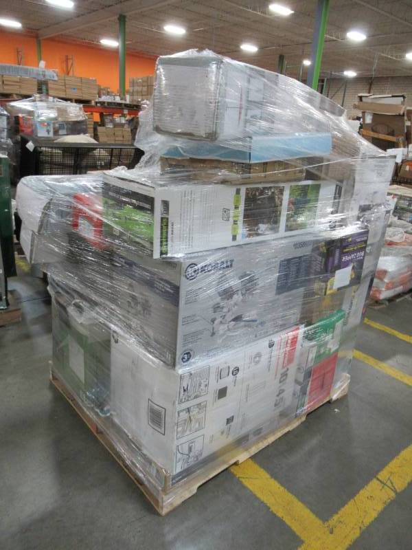 lot 67 image: WHOLESALE MIXED PALLET OF RETURNS - TOOLS, SMALL HOUSEWARES, PATIO ITEMS AND MORE