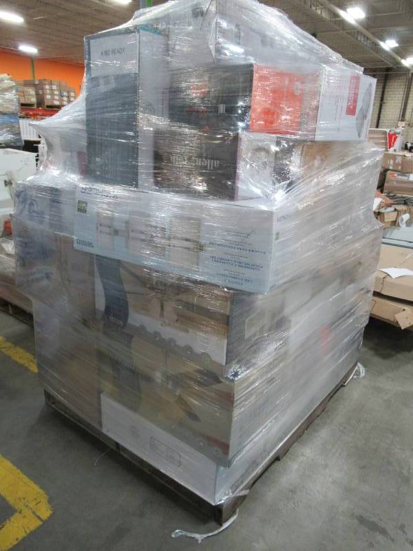 lot 30 image: WHOLESALE MIXED PALLET OF RETURNS - CEILING FANS AND LIGHTING