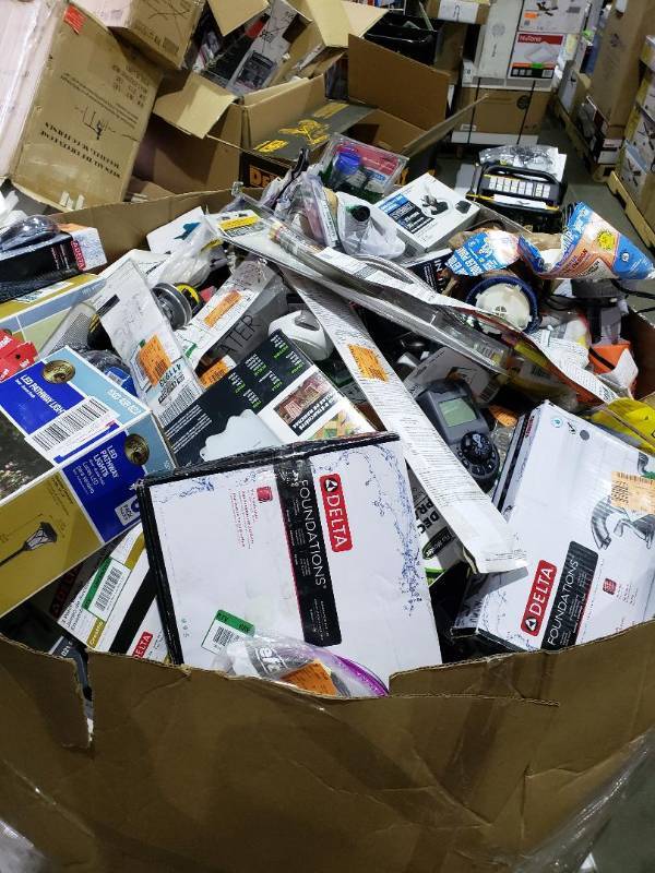 lot 1 image: WHOLESALE PALLET LOT OF GENERAL MERCHANDISE, SMALLS- TOOLS,HARDWARE ITEMS