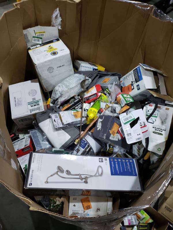 lot 18 image: WHOLESALE PALLET LOT OF GENERAL MERCHANDISE, SMALLS- TOOLS,HARDWARE ITEMS