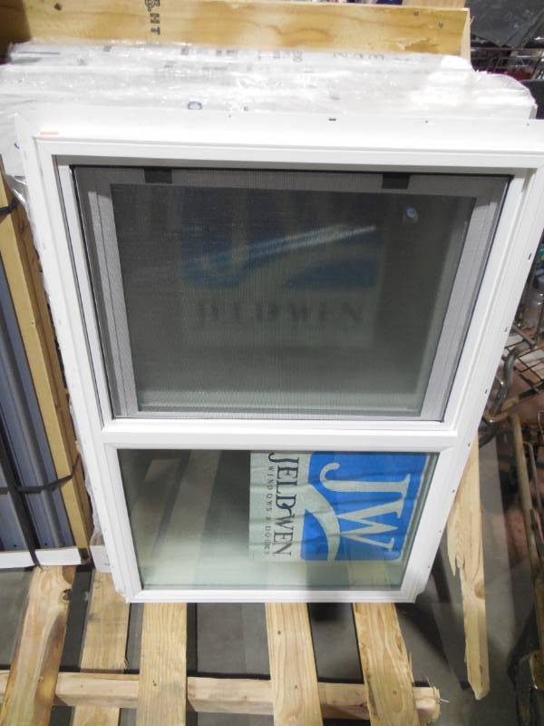 lot 108 image: JELD-WEN 35.5 in. x 23.5 in. V-2500 Series White Vinyl Single Hung Window with Fiberglass Mesh Screen
