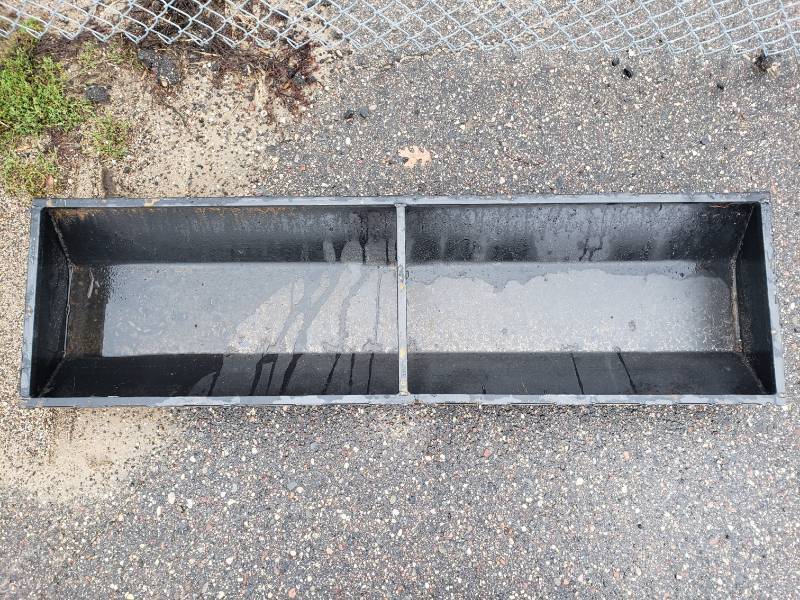 lot 14 image: Brand New Small Livestock Feeder