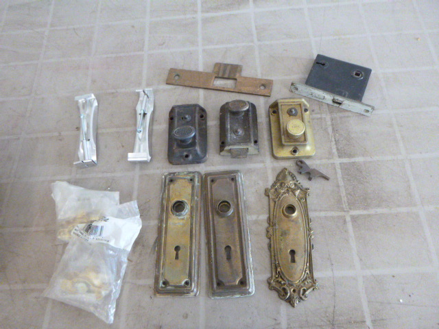 lot 35 image: Vintage Lock and Plates