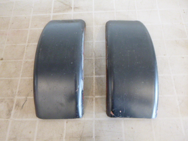 lot 62 image: Trailer Fenders