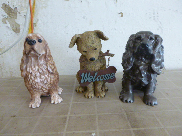 lot 73 image: 3 Dog Door Stops