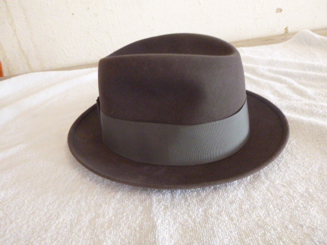 lot 80 image: Metzroths Fedora