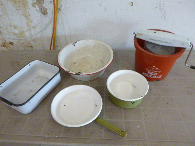 lot 88 image: Vintage Pans and Ice Cream Maker