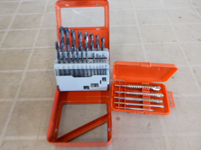 lot 99 image: Craftsman Drill Bit Set