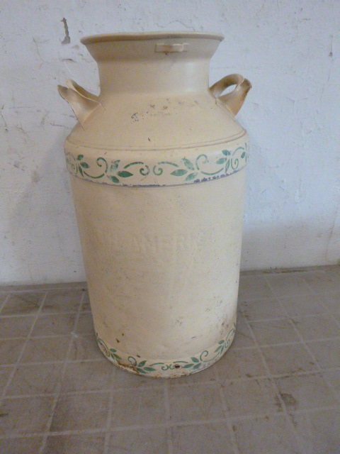 lot 140 image: Vintage Painted Milk Can