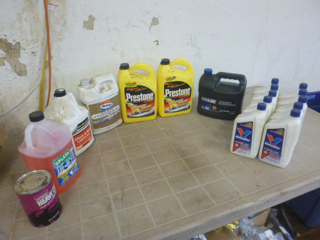 lot 118 image: Garage Liquids