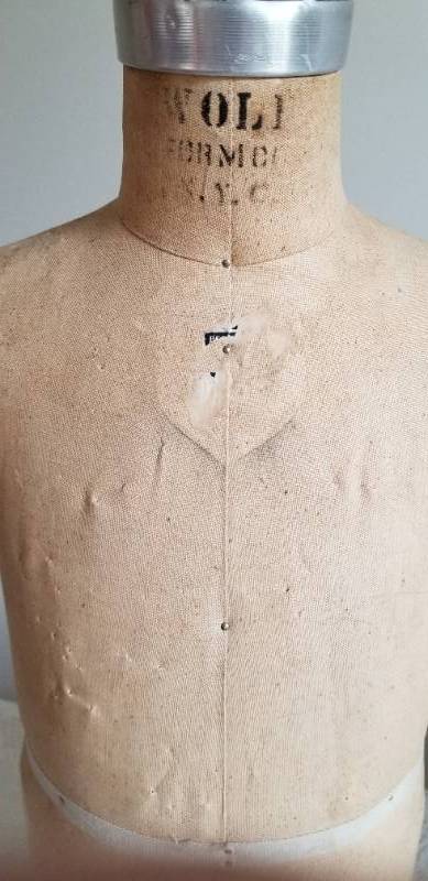 lot 37 image: Vintage Wolf Childs Dress Form