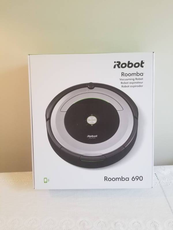 Roomba 690 Vacuum Brand New, Never Used in the Box
