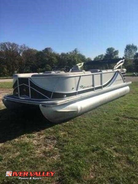 lot 1437 image: 2016 South Bay 521 CR Pontoon