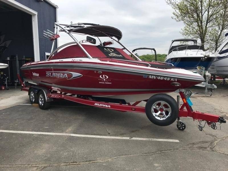 lot 1442 image: 2006 Supra 24SSV Gravity Games Edition