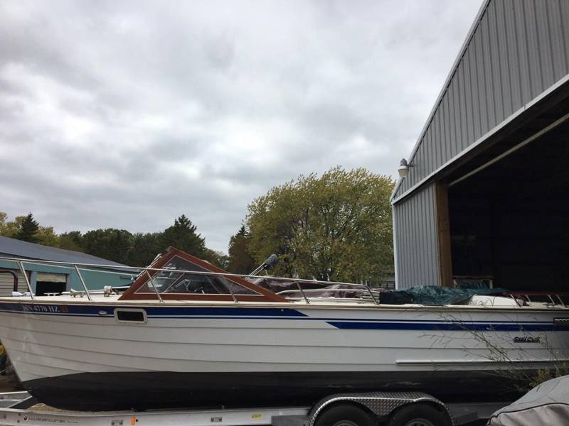 lot 1422 image: 1985 Skiffcraft 26 Skiff 