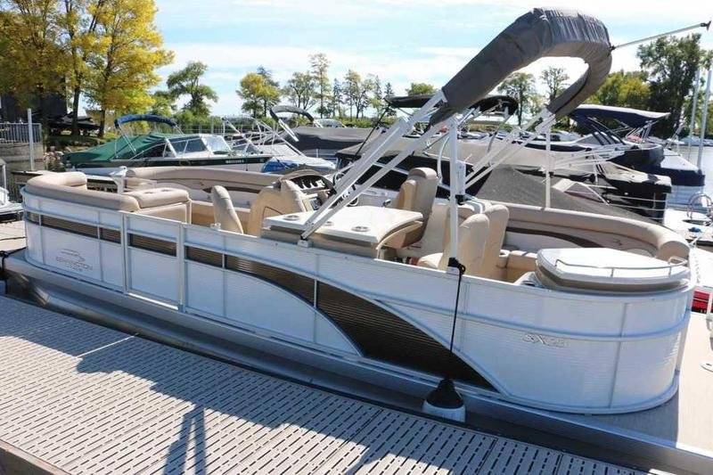 lot 1452 image: 2018 Bennington 23SPDXP 