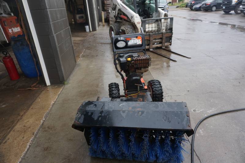 Ariens Model 936PB Power BroomSweeper